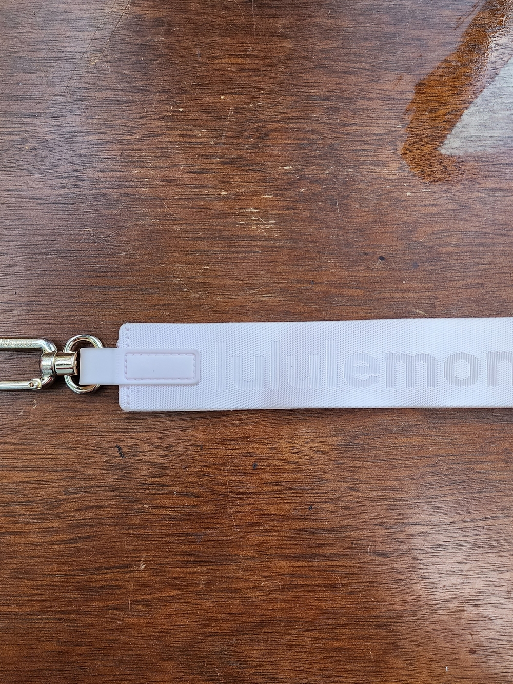 NWOT Lululemon Never Lost Keychain Tone on Tone White Silver Hardware